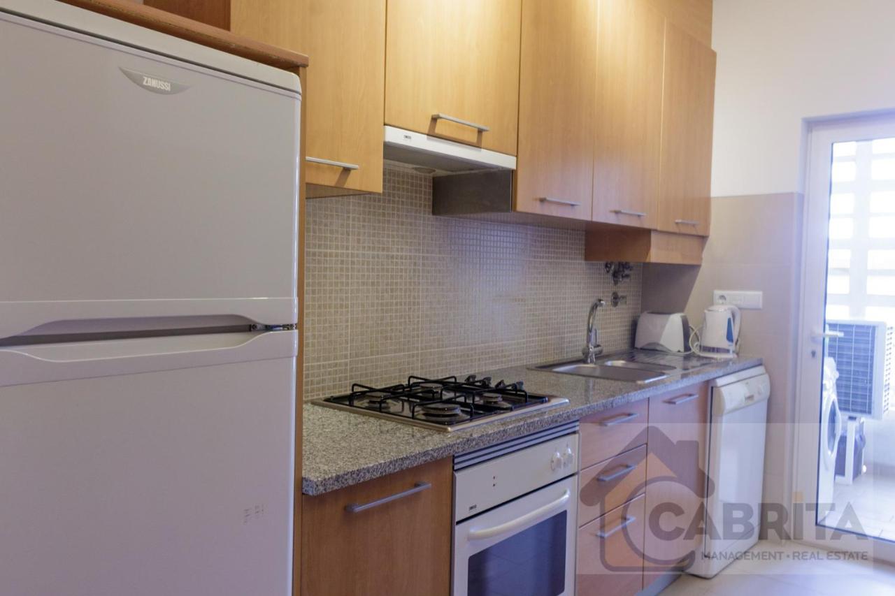 Apartamento Royalmar T2 By Yha Conceição