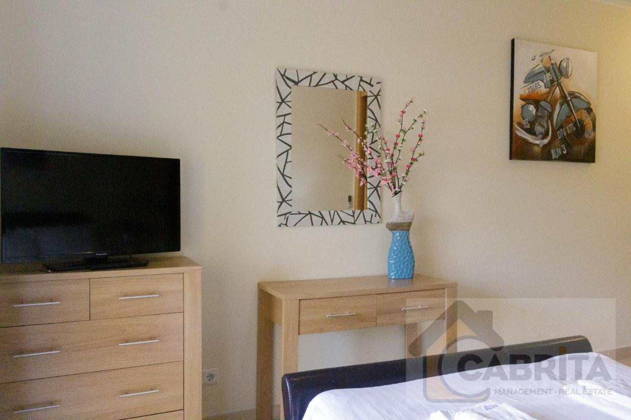 Apartamento Royalmar T2 By Yha Conceição